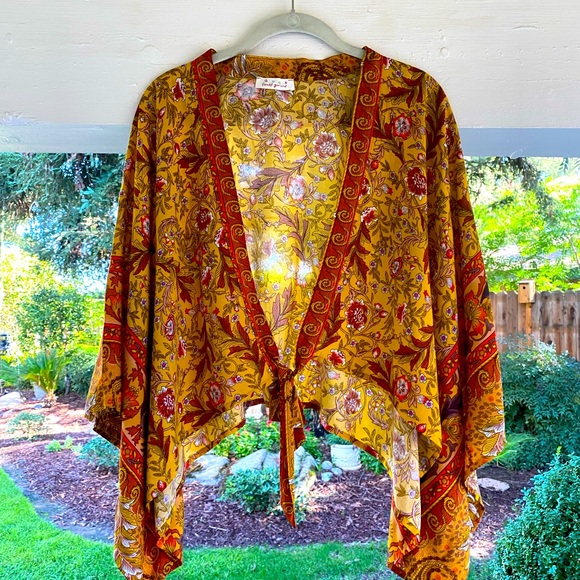 CROPPED FALL KIMONO - Picture 2 of 4